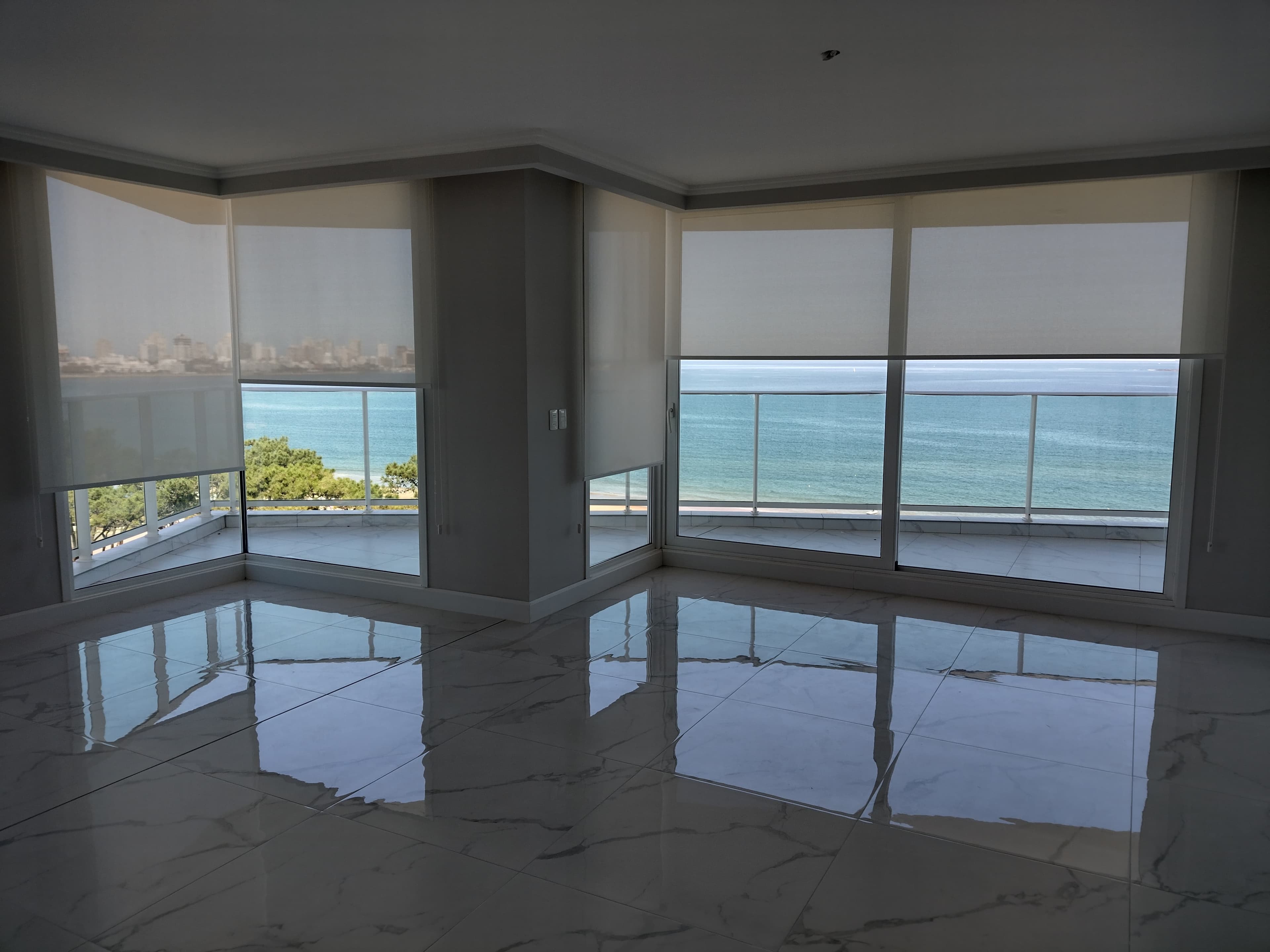 Cortinas Screen